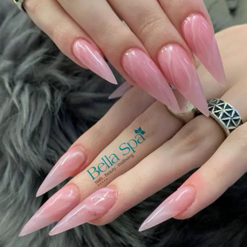 Bella Spa nail art 10