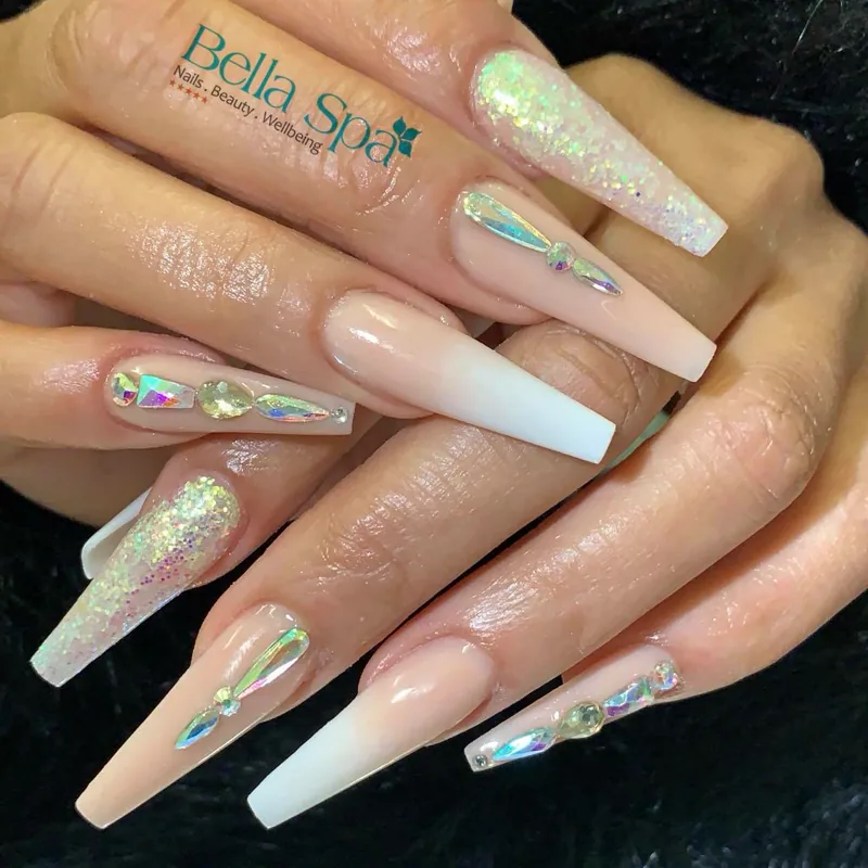 Bella Spa nail art 18